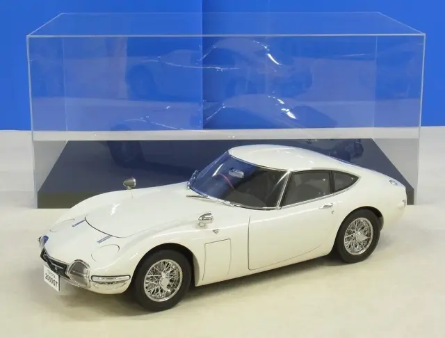 かわだ？？ 2000GT 未走行 1/10