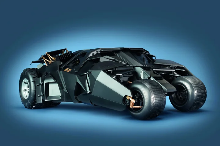 アシェット『メタル・ギミックモデル バットモービル タンブラー』トップ画像