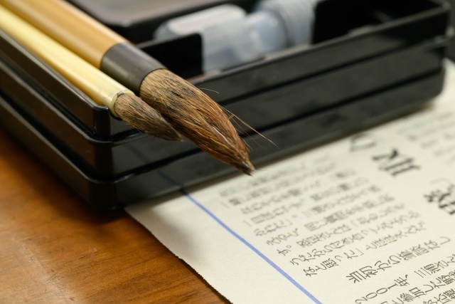 文房四宝とは？筆・墨・硯・紙の基礎知識と選び方 | 三月兎之杜